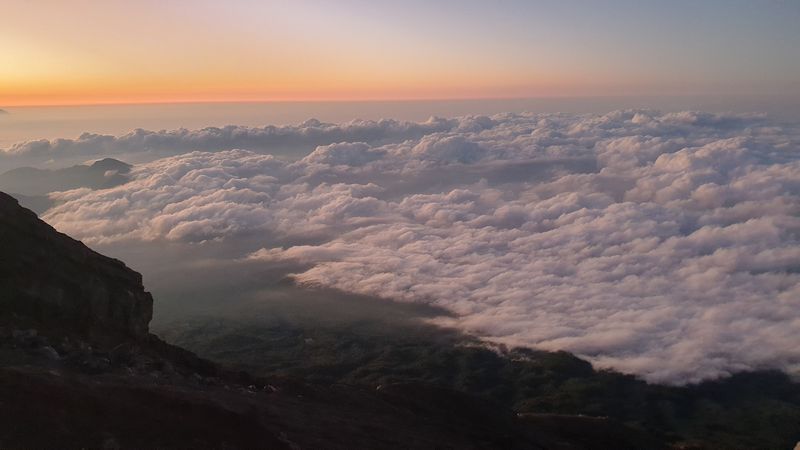 le-volcan-agung_2
