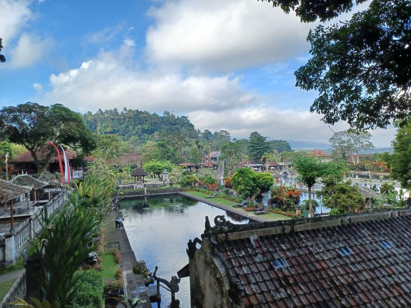 1-er-aout-des-rizieres-de-babi-aux-bains-royaux-de-tirtagangga_6