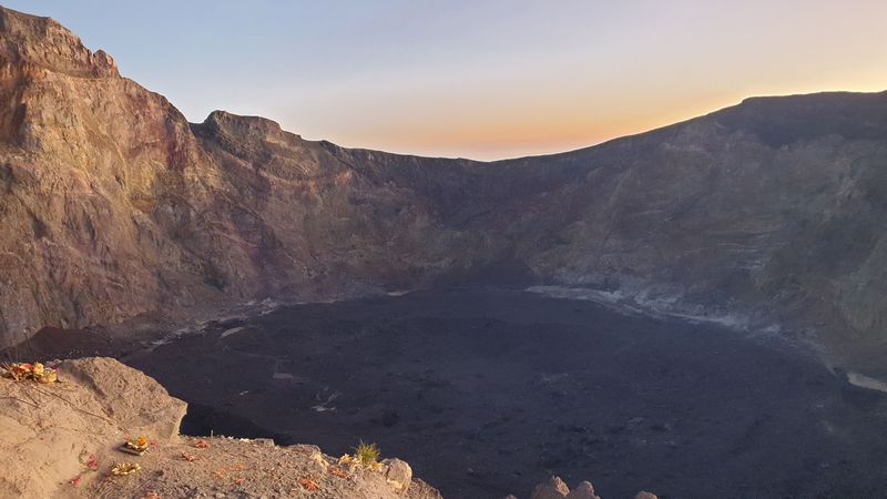 le-volcan-agung_3