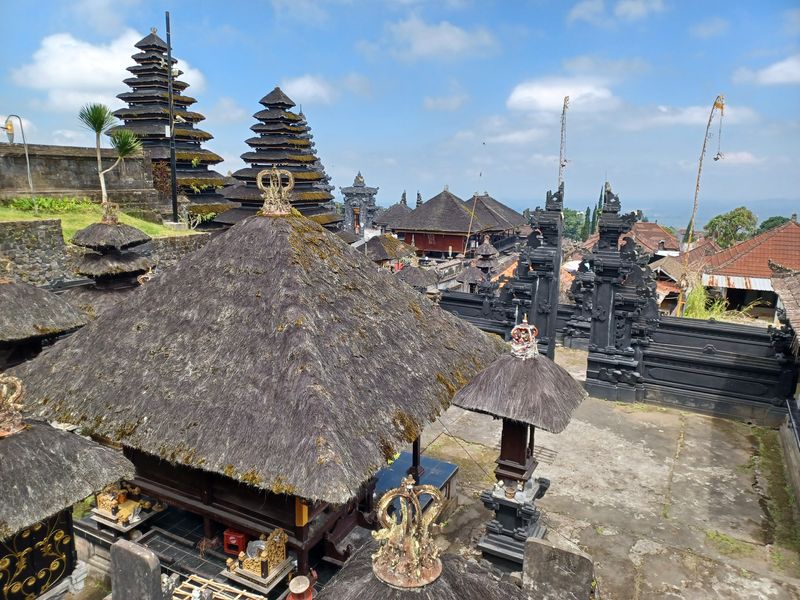 le-temple-besakih_13