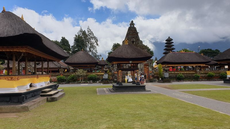 temple-ulun-danu-beratan_3