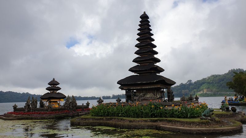 temple-ulun-danu-beratan_7
