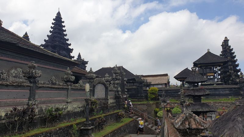 le-temple-besakih_8