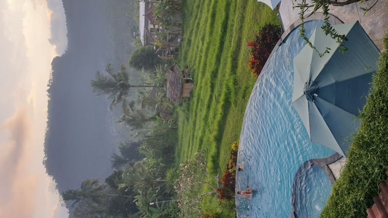 1-er-aout-des-rizieres-de-babi-aux-bains-royaux-de-tirtagangga_2